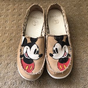 Mickey Mouse Crocs